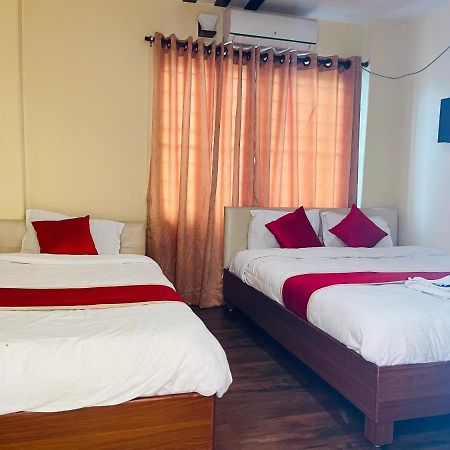 Hotel Dream Light Pokhara Bagian luar foto