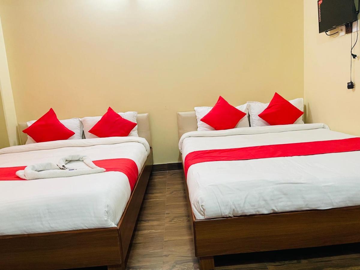 Hotel Dream Light Pokhara Bagian luar foto